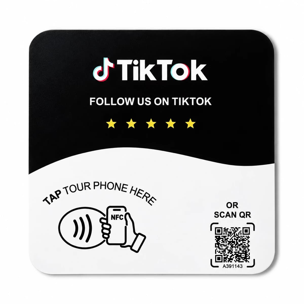 Svartvitt TikTok-kort med TikTok-logotyp, NFC-symbol och QR-kod för profilen.